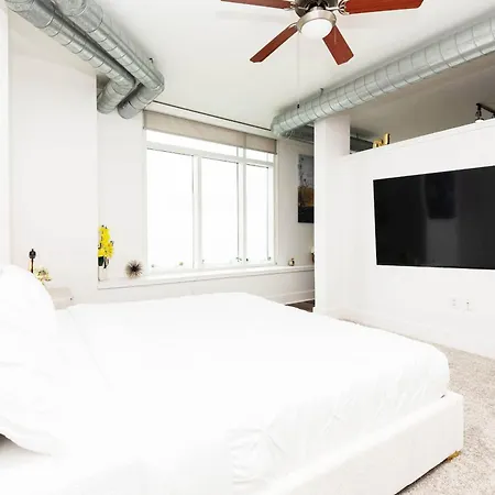 Sky-Rise Apartments Los Angeles Exterior photo